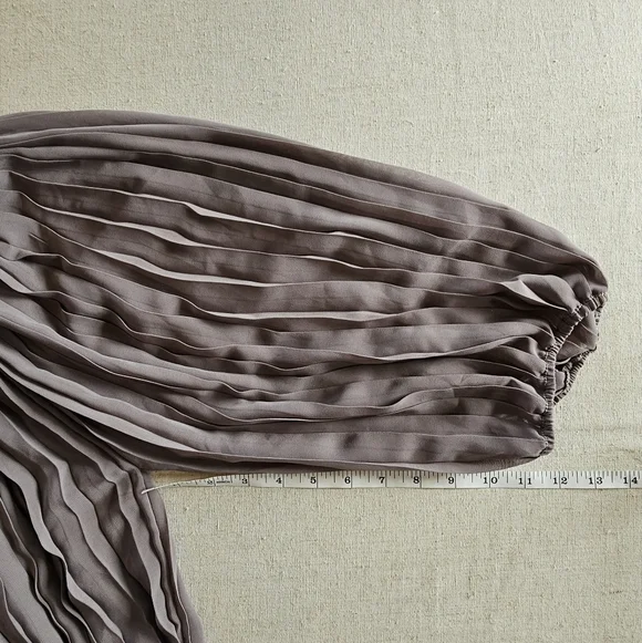 Max Studio Off Shoulder Peasant Balloon Sleeve Pleated Mini Dress Tan Size Small - Picture 10 of 16